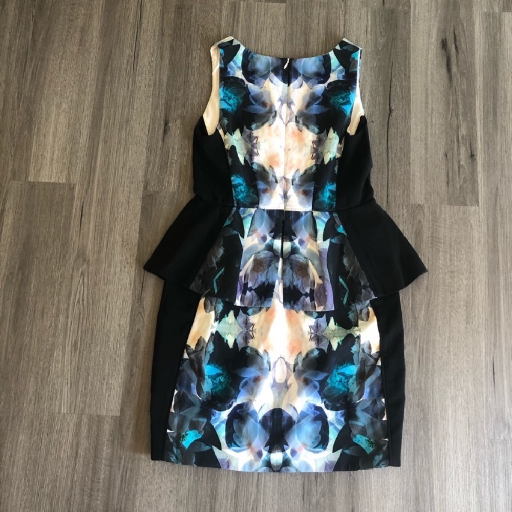 NWT Keepsake The Label Modern Art Floral Dress